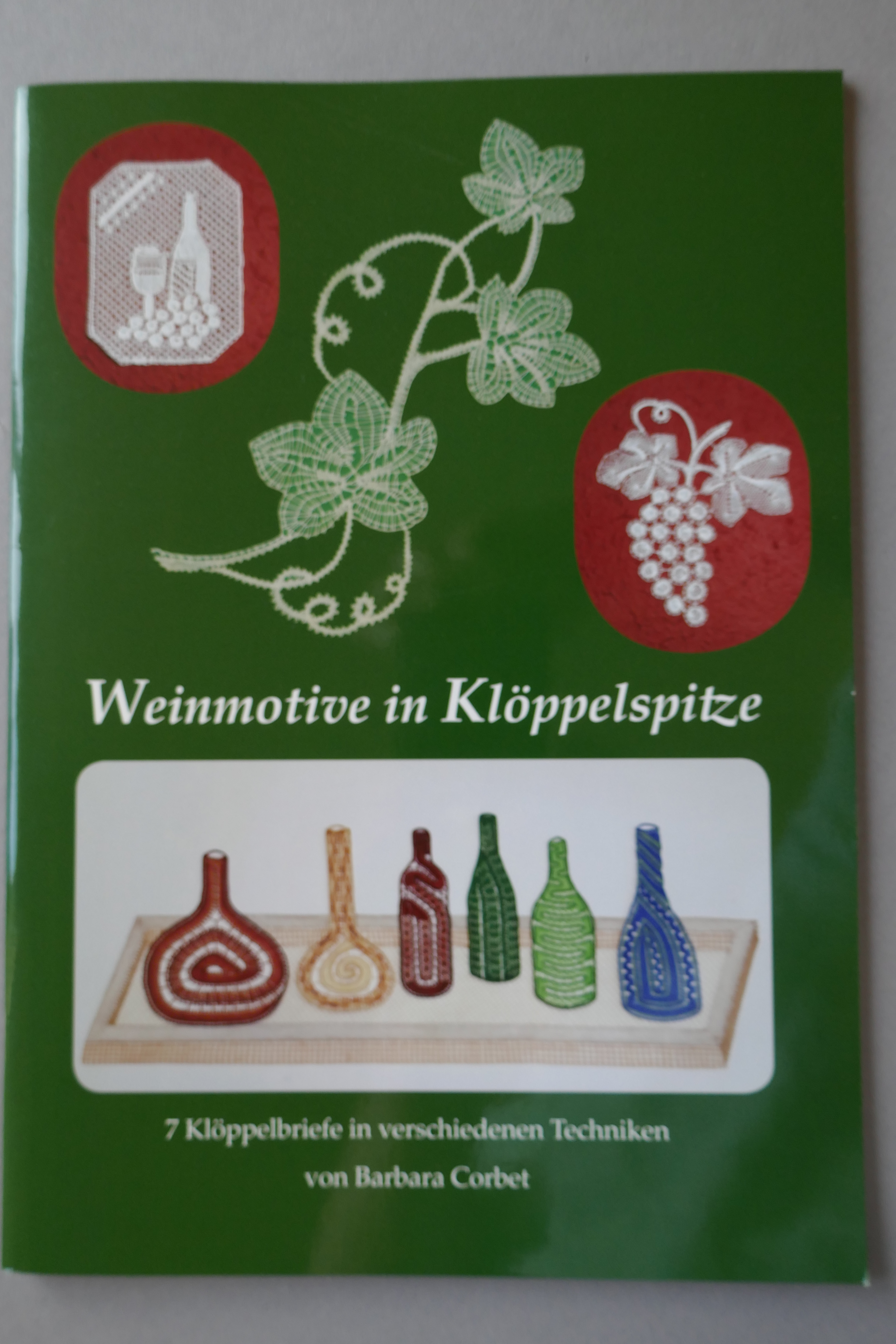 Weinmotive in Klöppelspitze
