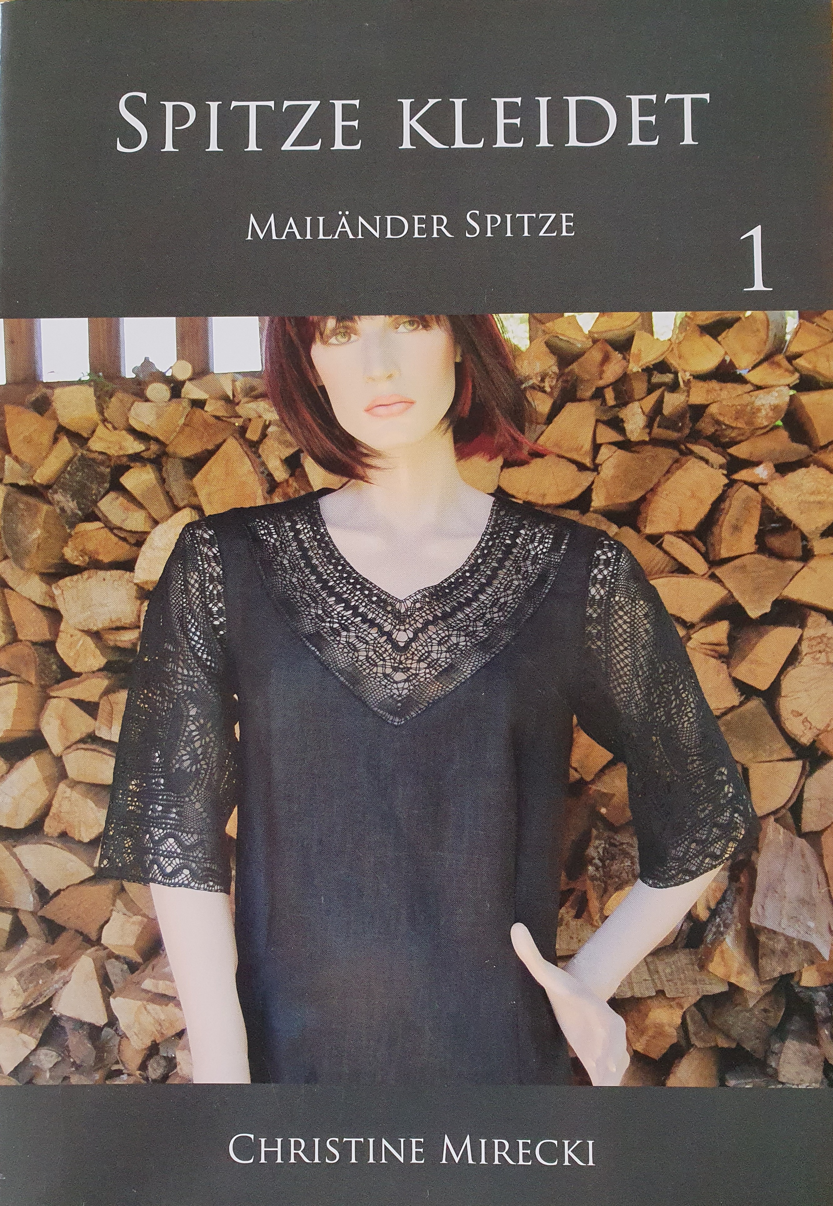 Spitze kleidet
